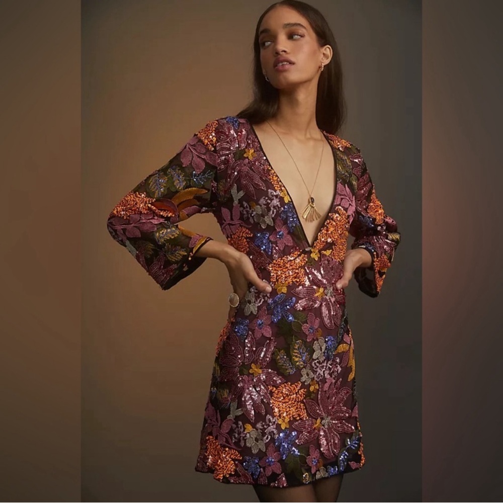 Stunning Like New Anthropologie Sequined Embroidered Mini Dress size 12